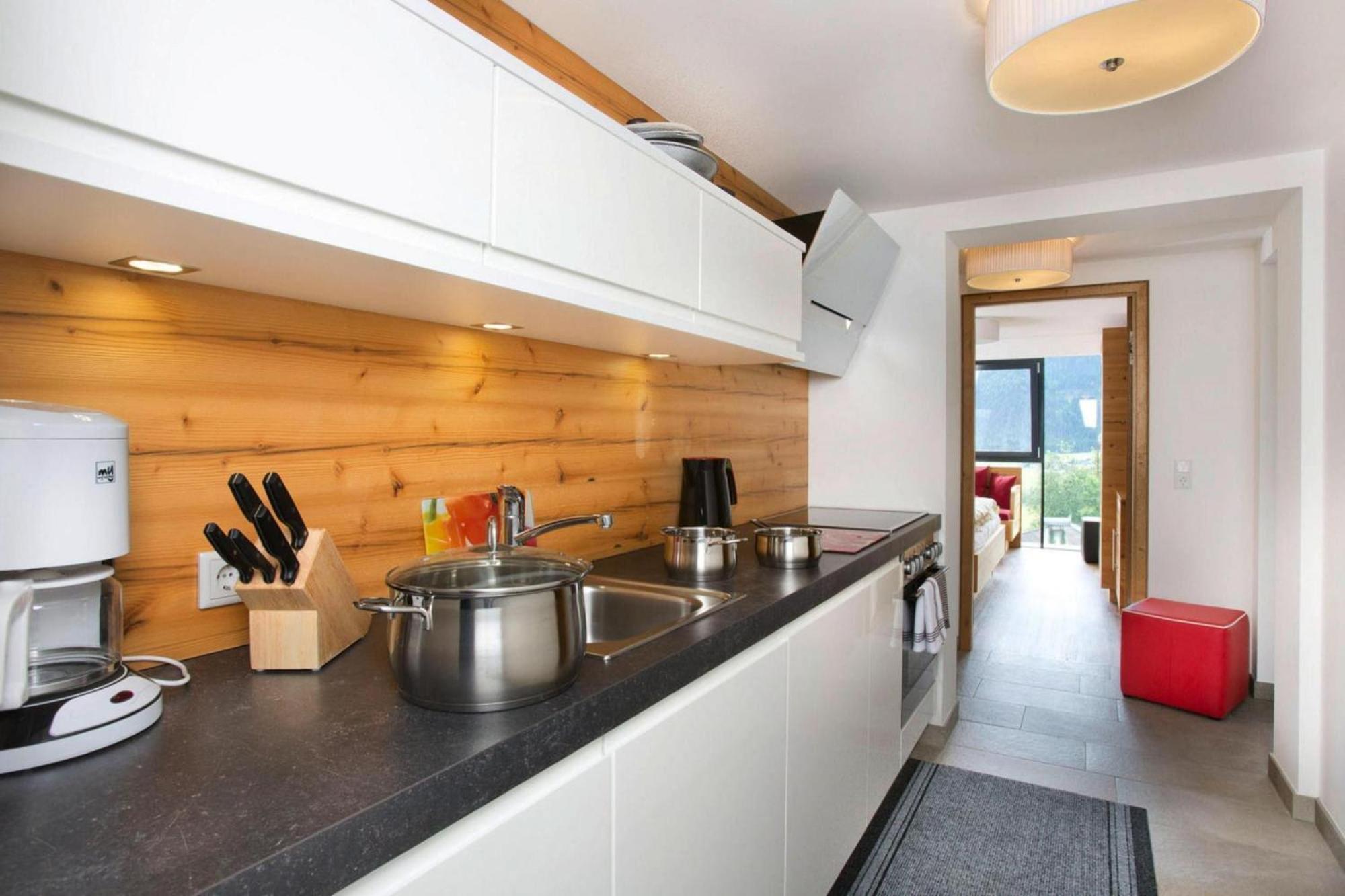 Apartment In Neukirchen With A Balcony Neukirchen am Großvenediger Eksteriør bilde