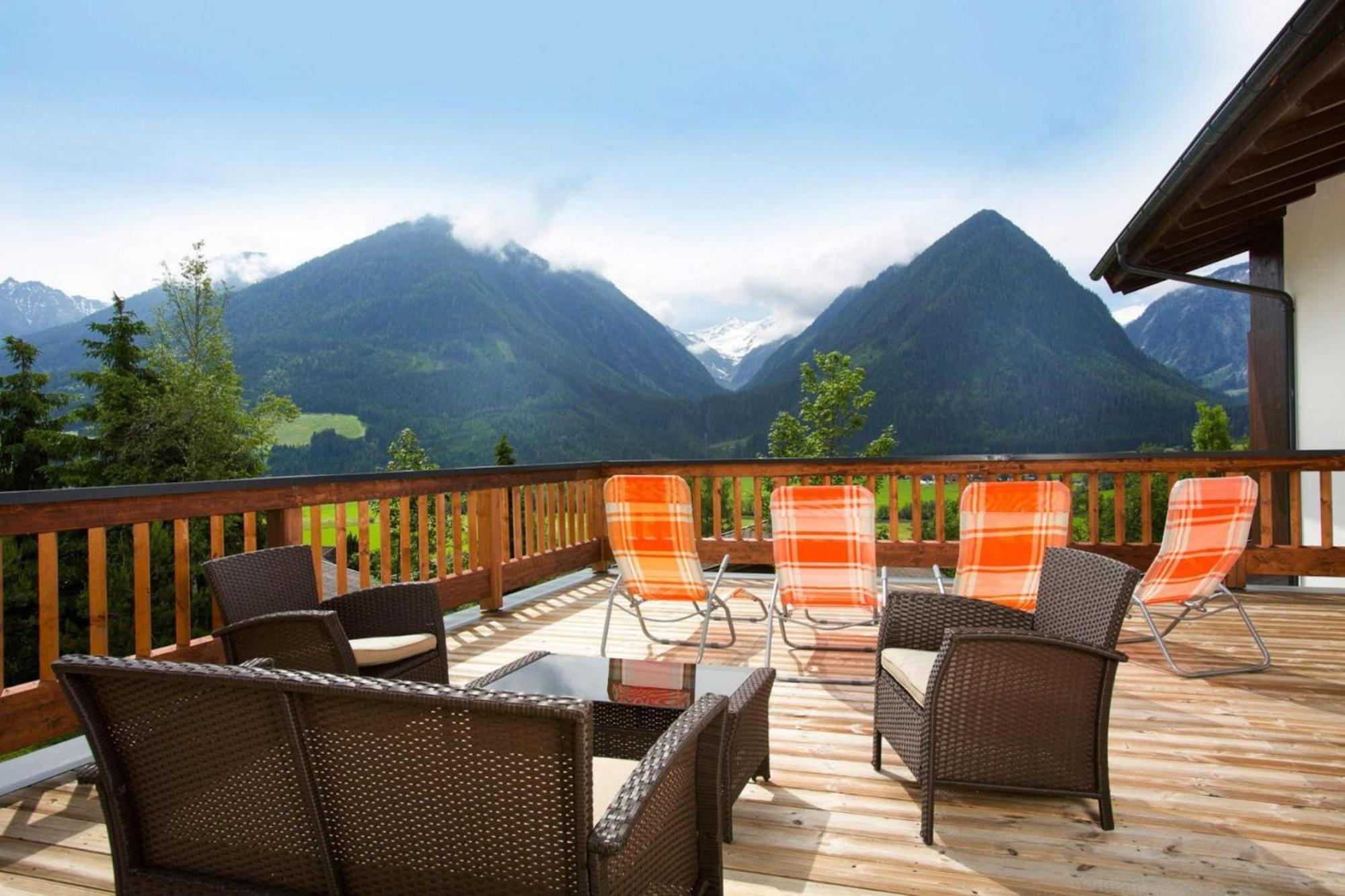 Apartment In Neukirchen With A Balcony Neukirchen am Großvenediger Eksteriør bilde