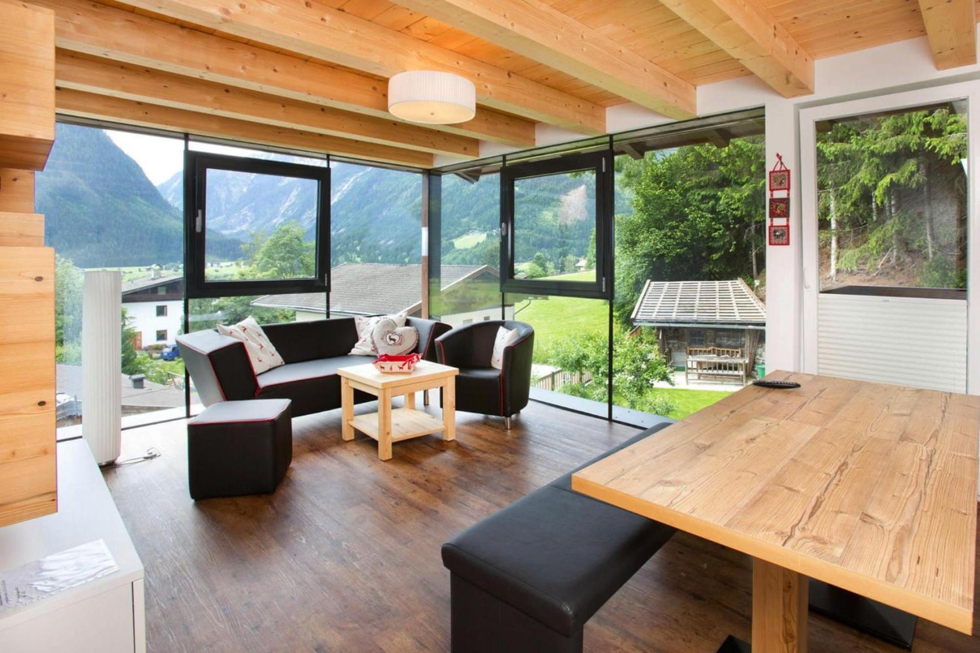 Apartment In Neukirchen With A Balcony Neukirchen am Großvenediger Eksteriør bilde